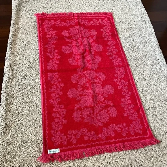Monticello vintage bath luxury red pink floral 70s 60s mcm towel set gift 🩷❤️🩷